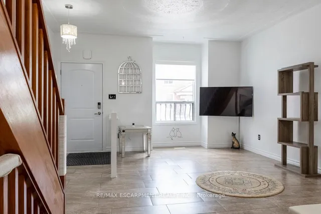 Additional image 10 of 52 Clyde St