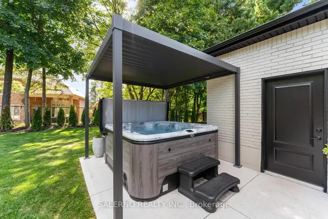 Additional image 41 of 54 East Crest