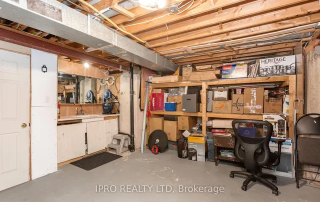 Additional image 44 of 12 Neville Cres