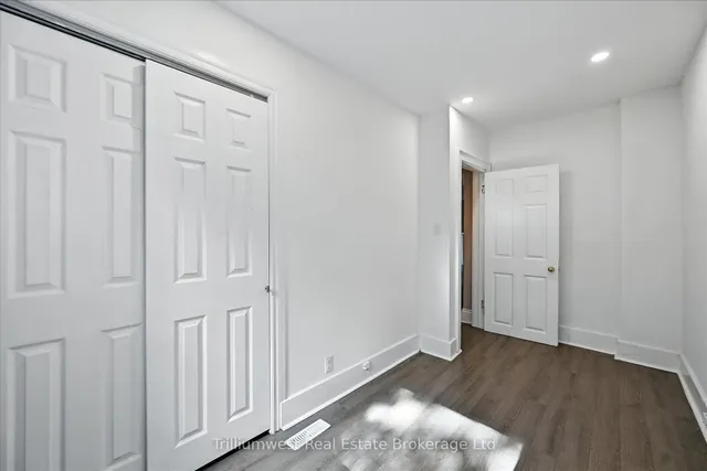 Additional image 20 of 4 Madison Ave