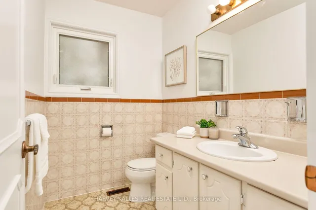 Additional image 22 of 196 Prince Edward Dr