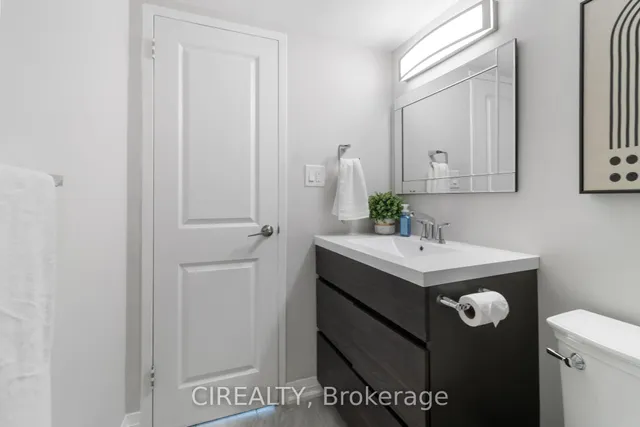 Additional image 32 of 511 The West Mall Unit 709