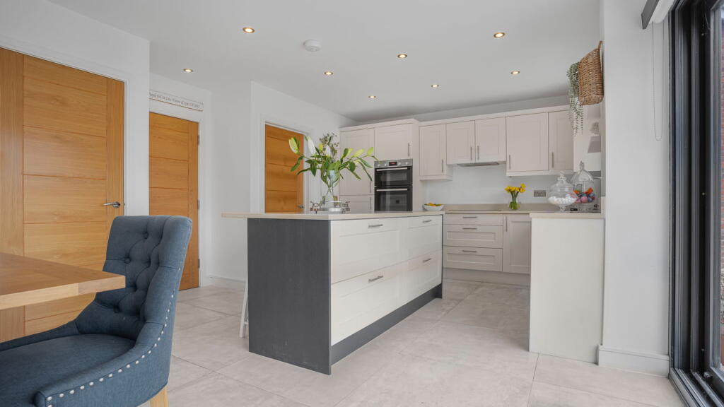 Additional image 4 of Four Oaks, Sutton Coldfield, West Midlands, B75 5JL