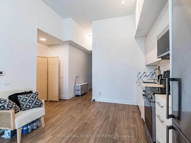 Additional image 34 of 215 VETERANS Dr Unit 211