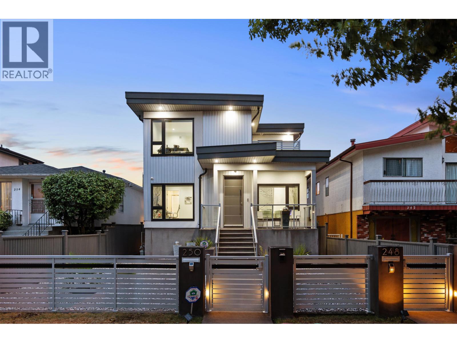 250 E 53RD AVENUE|Vancouver, British Columbia V5X1H9