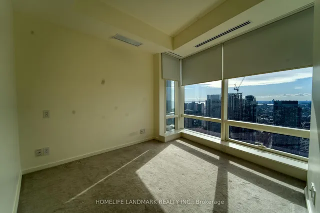 Additional image 11 of 180 University Ave Unit 4704