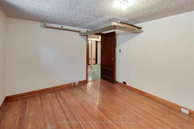 Additional image 25 of 64 Burnside Dr