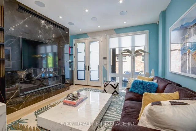 Additional image 10 of 59 Glen Manor Dr