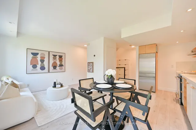 Additional image 9 of 18 Laidlaw St Unit 1030