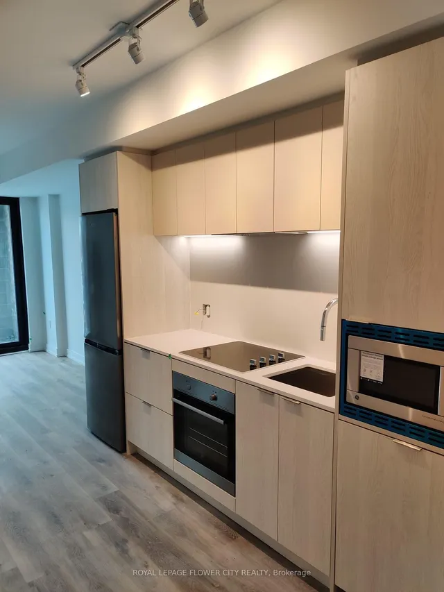 Additional image 4 of 1 Jarvis St Unit 311