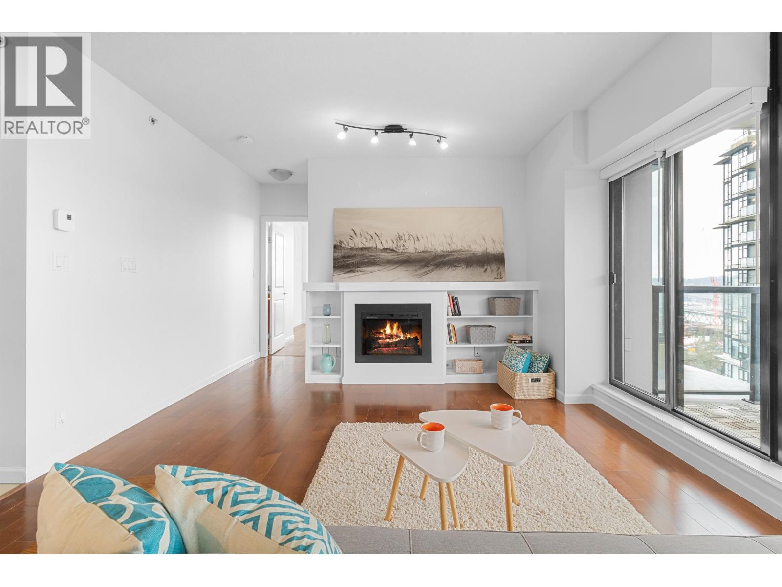 15 E ROYAL AVENUE|New Westminster, British Columbia V3L0A9