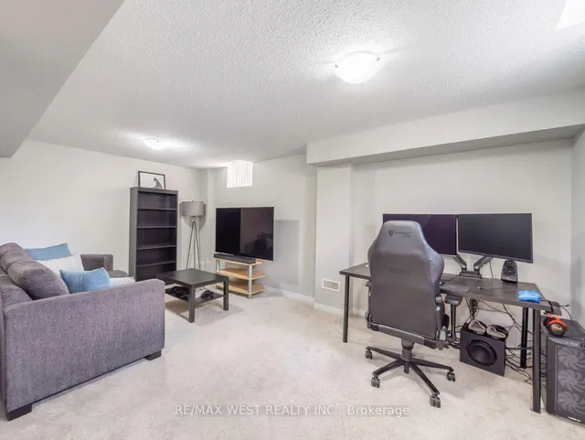 Additional image 39 of 60 Utopia Way