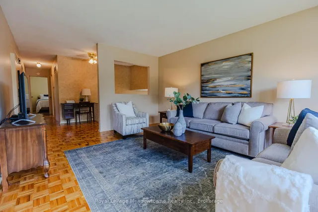 Additional image 11 of 840 Cedarbrae Ave