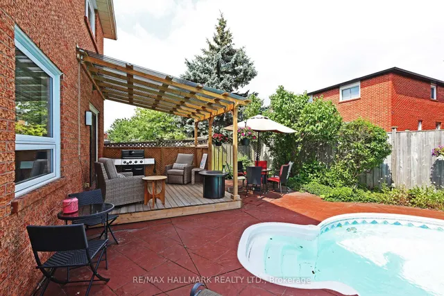 Additional image 5 of 523 Petawawa Cres