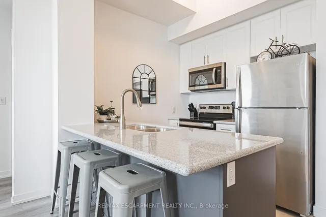 Additional image 2 of 460 Dundas St Unit 505