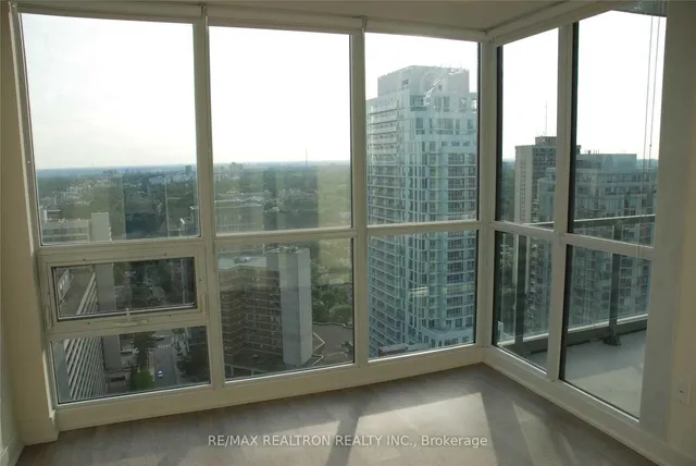 Additional image 8 of 30 Roehampton Ave Unit 3003