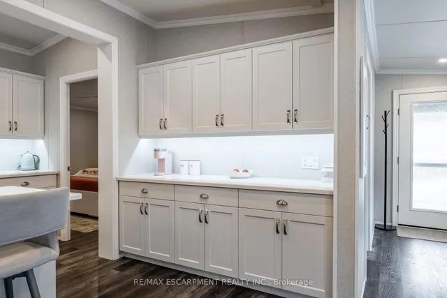 Additional image 20 of 4449 MILBUROUGH Line Unit 8 Poplar