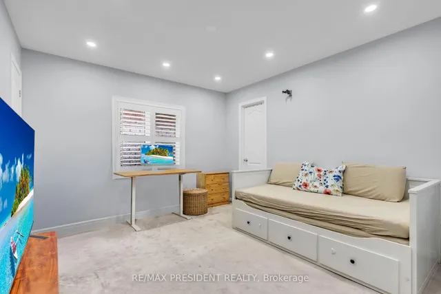 Additional image 25 of 971 Francine Cres