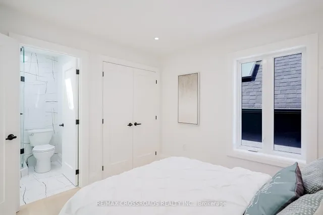 Additional image 39 of 106 Park St