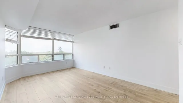 Additional image 25 of 350 Alton Towers Circ Unit 506