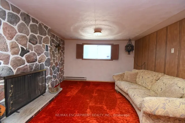 Additional image 15 of 33 Dubarry Blvd