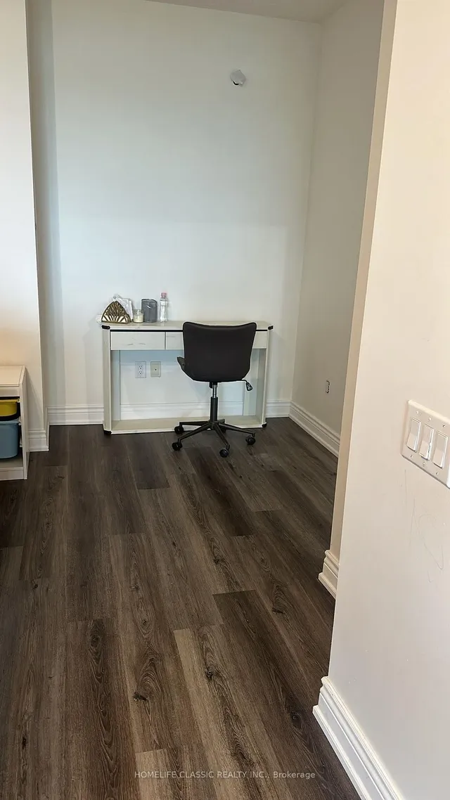 Additional image 6 of 29 Singer Crt Unit 3107