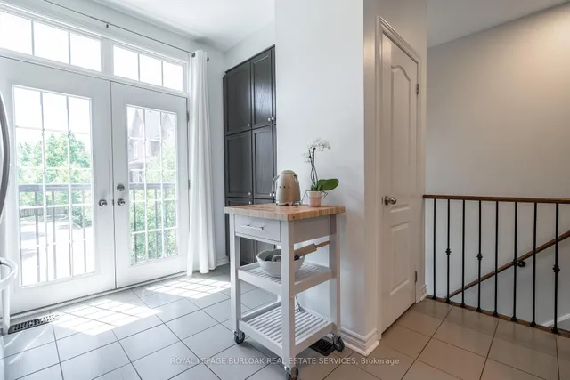 Additional image 9 of 965 Reimer Common