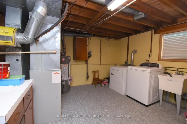 Additional image 28 of 33 Dubarry Blvd