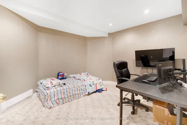 Additional image 29 of 185 Brisdale Dr