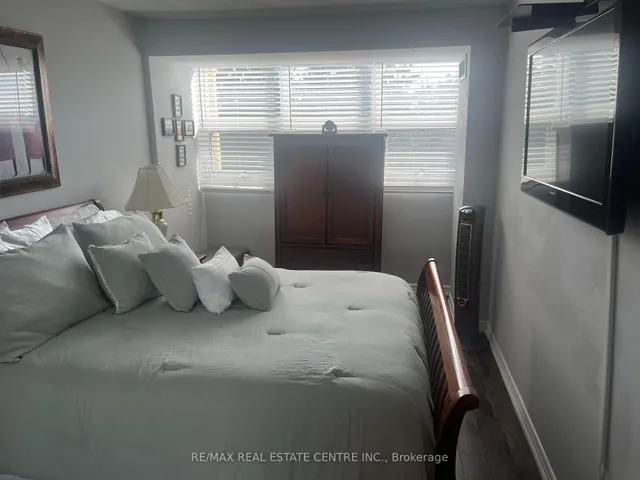 Additional image 8 of 8 Lisa St Unit 407