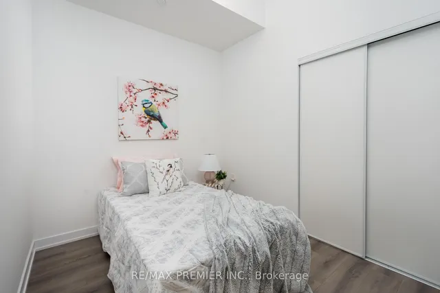 Additional image 23 of 2433 Dufferin St Unit 103