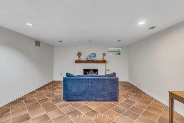 Additional image 37 of 8 Blaine Dr