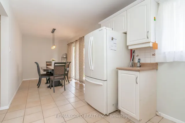 Additional image 18 of 16 Drury Cres