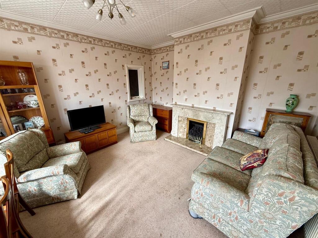 Additional image 4 of Haslucks Green Road, Shirley, Solihull