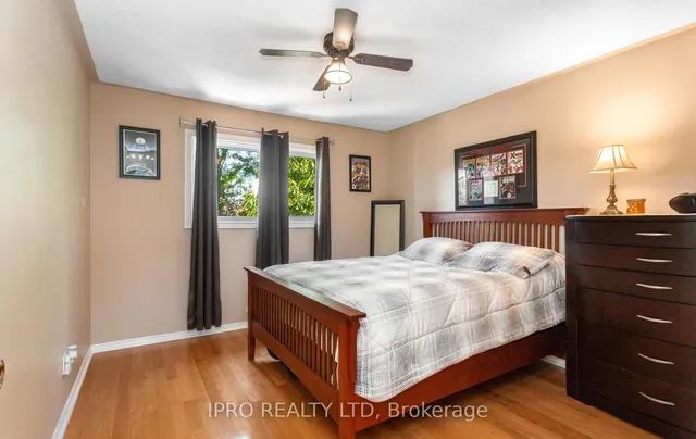 Additional image 32 of 12 Neville Cres