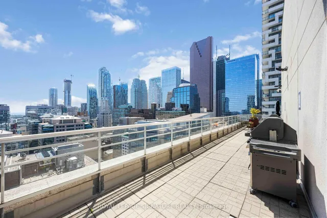 Additional image 44 of 50 Lombard St Unit 1204