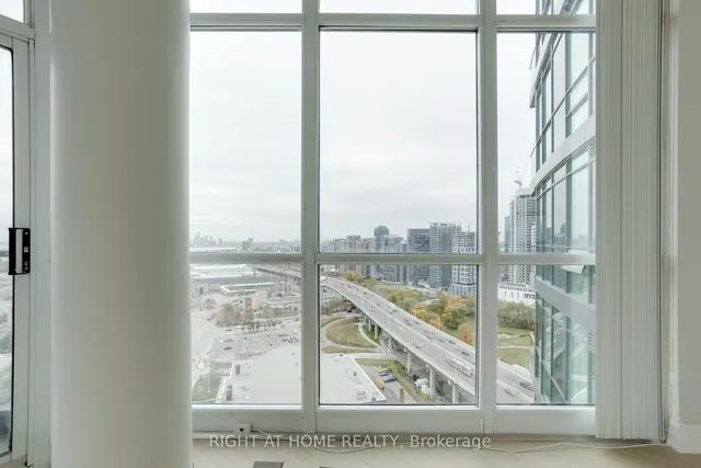 Additional image 23 of 231 Fort York Blvd Unit 2603