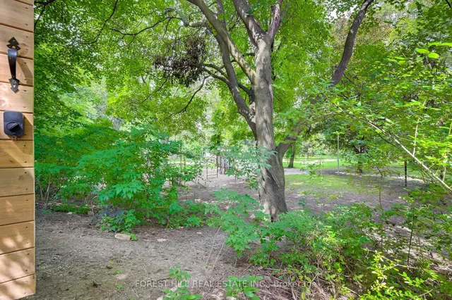 Additional image 35 of 8 Hillholm Rd