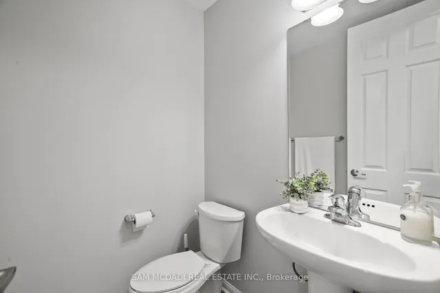 Additional image 9 of 73 Miracle Tr