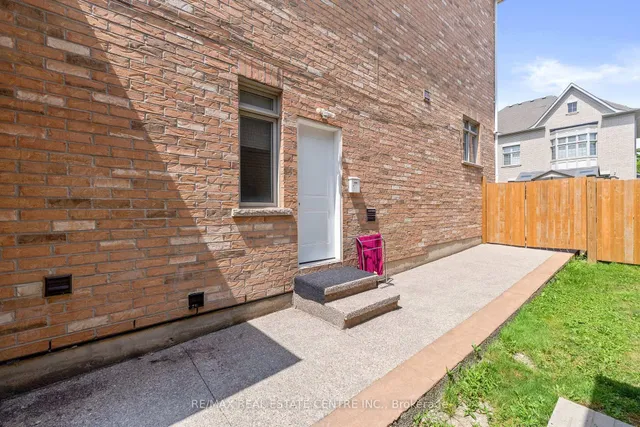 Additional image 30 of 1 Astrantia Way