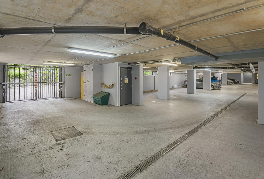 Additional image 19 of Church Street, Welwyn, AL6