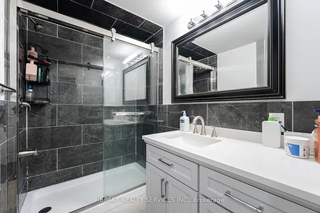 Additional image 19 of 17 Garside Cres
