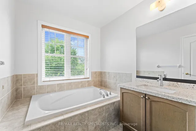 Additional image 23 of 38 Stephanie Ave