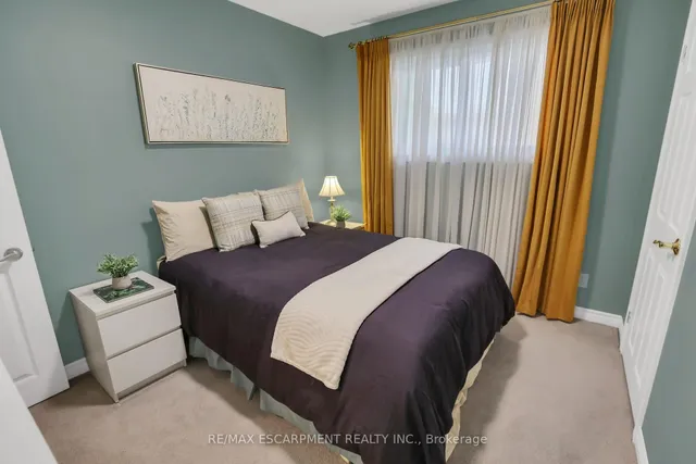 Additional image 16 of 95 Mountain Ave