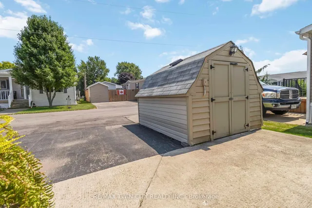 Additional image 19 of 27 Elm St