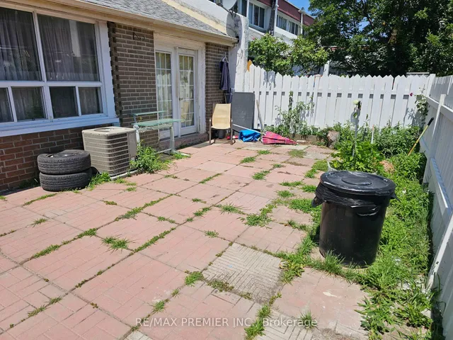 2901 Jane St Unit Unit 15