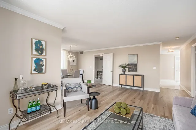 Additional image 14 of 442 Maple Ave Unit 408