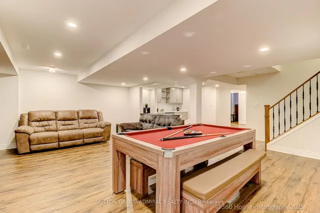 Additional image 32 of 1065 Woodward Ave