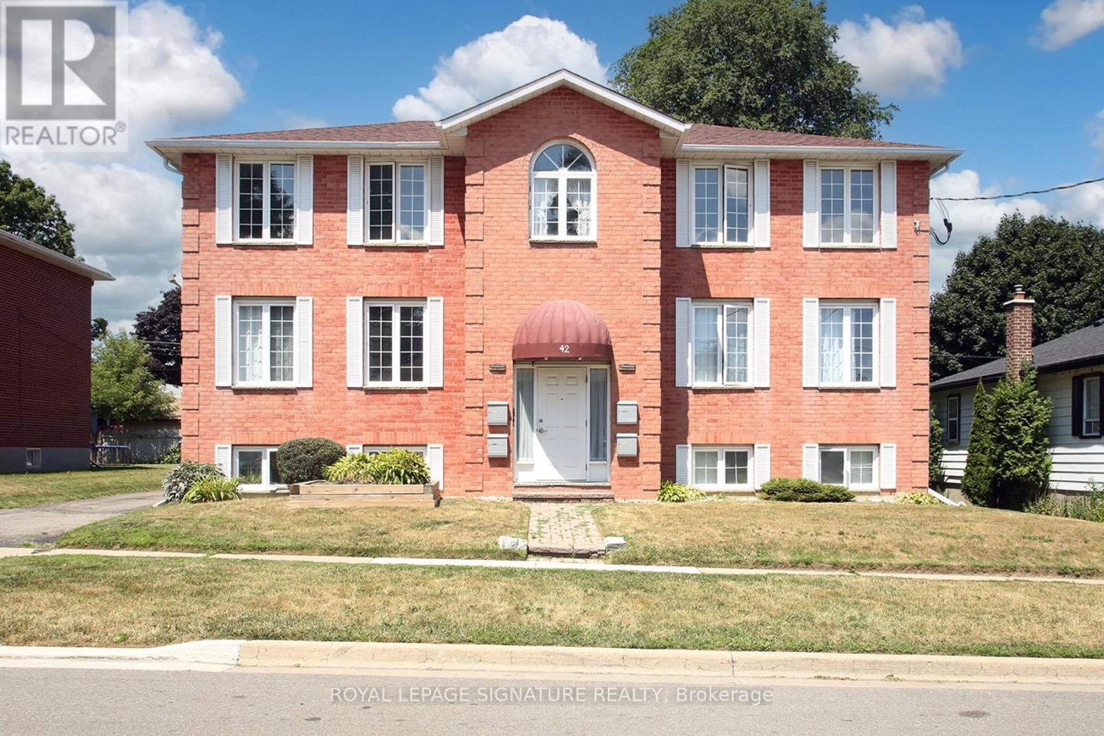 Property image for #4 - 42 TECUMSEH AVENUE|Oshawa (Centennial), Ontario L1G3N4