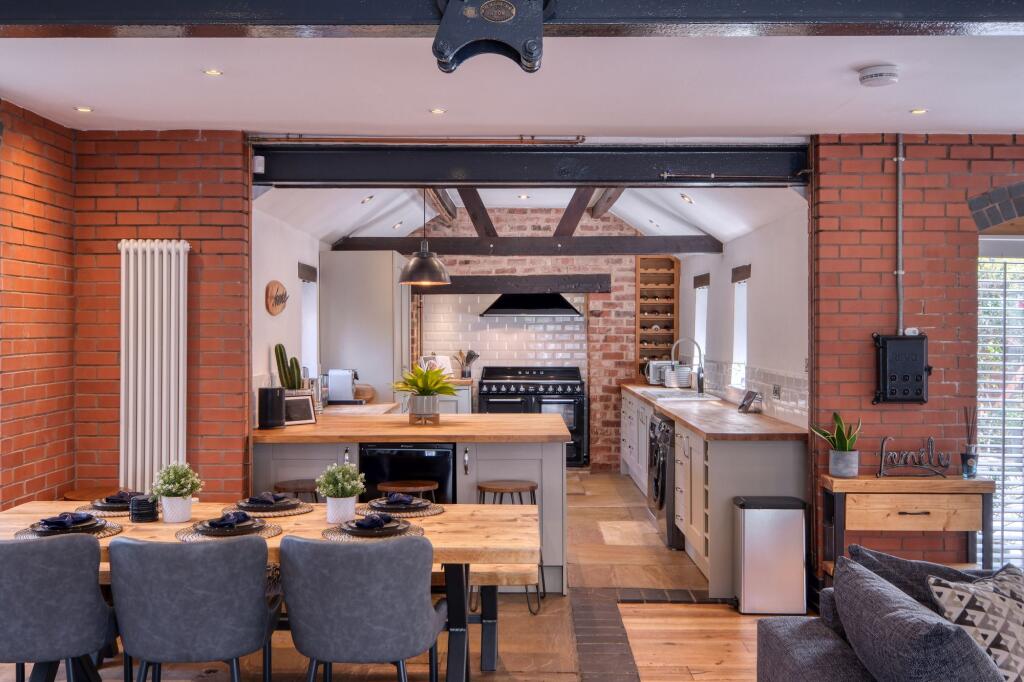 Additional image 2 of Birmingham Road, Marlbrook, B61